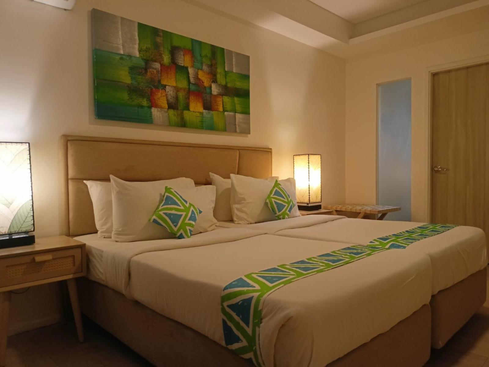 Hotel Lime Boracay 3*